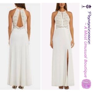 NWT MORGAN & CO IVORY GOWN. HALTER TOP WITH LONG SLIT. Illusion waist. Juniors 3